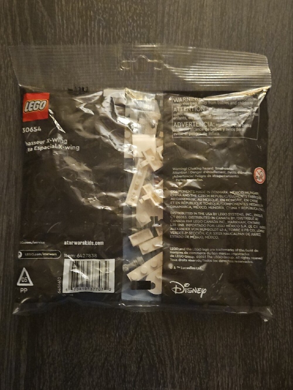 Lego Star Wars X-Wing Starfighter - White, Red & Dark Gray - Picture 2 of 6